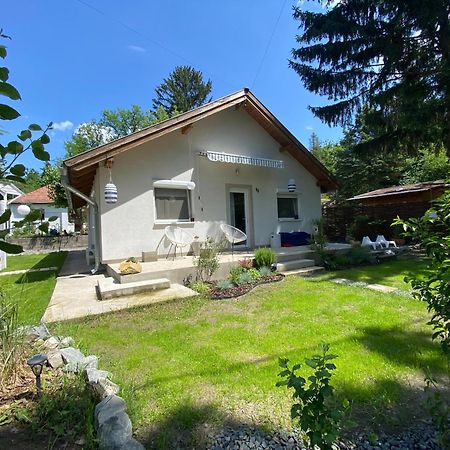 Villa Marika Vendeghaz Szigetmonostor Exterior foto