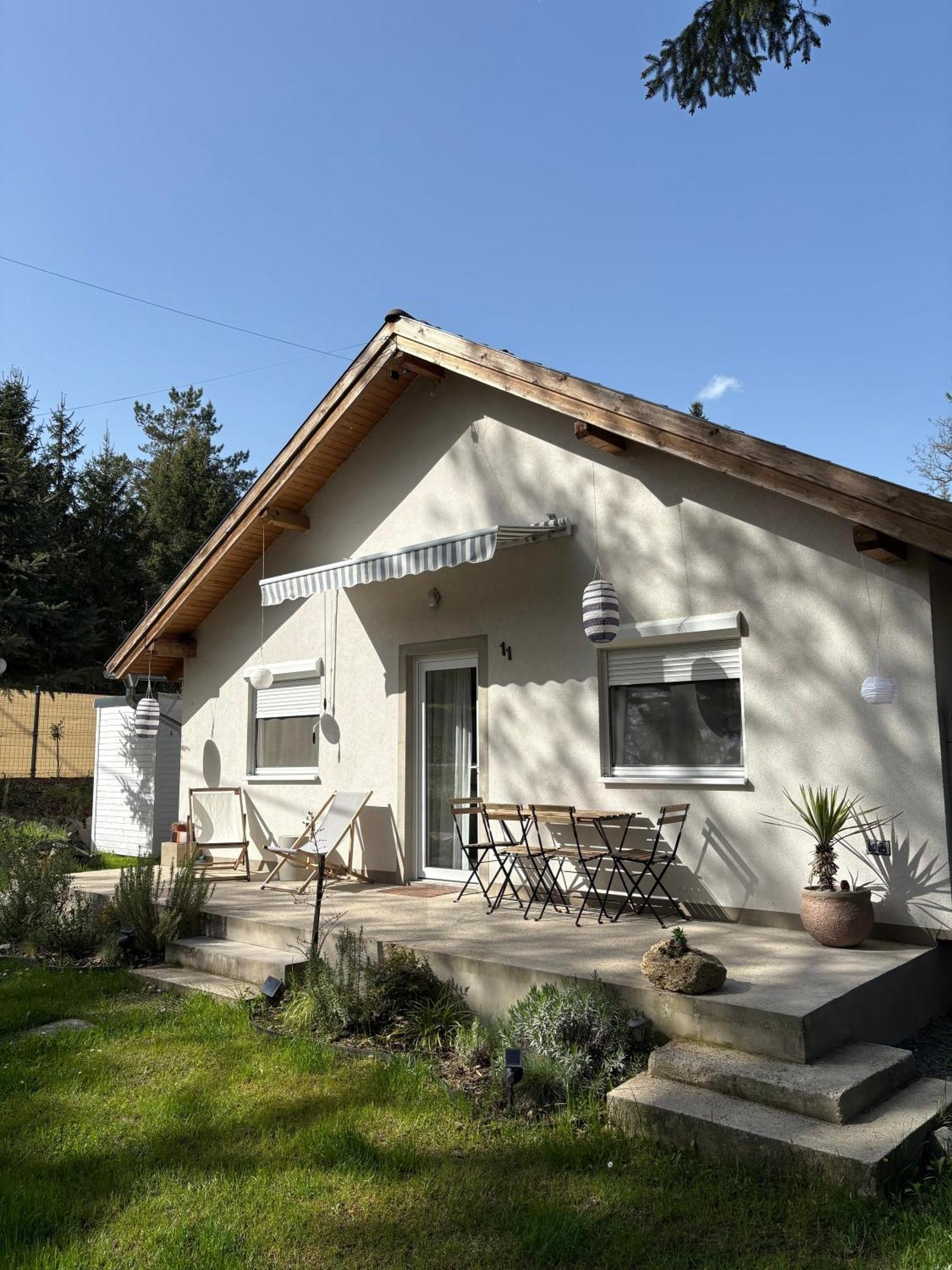 Villa Marika Vendeghaz Szigetmonostor Exterior foto
